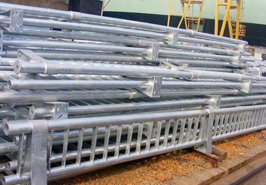 Nhôm cầu đường